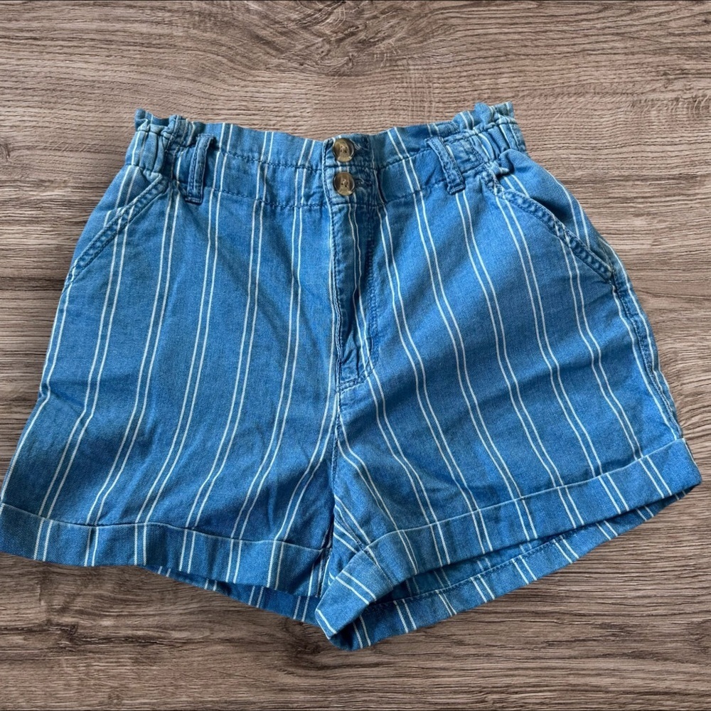 American Eagle striped shorts size 4